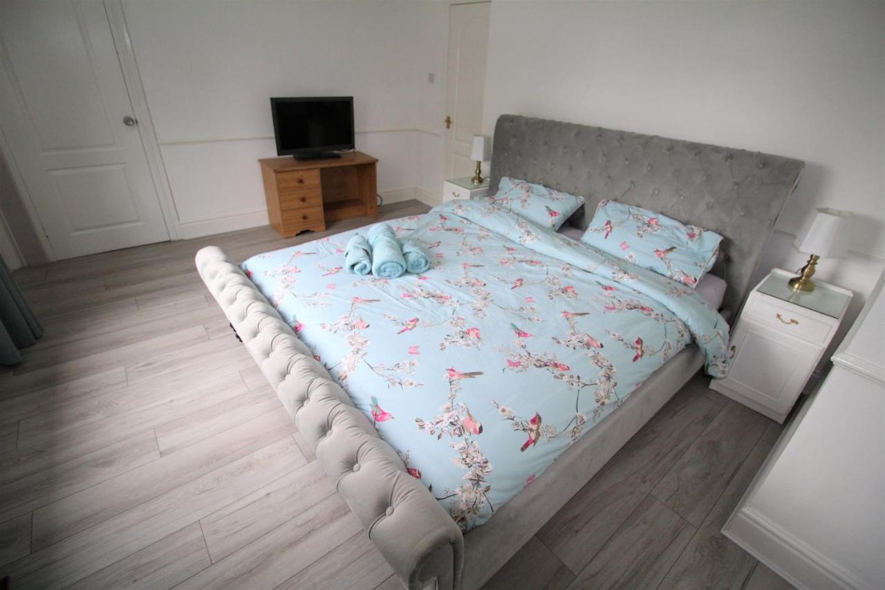 Whitley Bay - Sleeps 6 - Refurbished Throughout - Fast Wifi - Dogs Welcome Dış mekan fotoğraf
