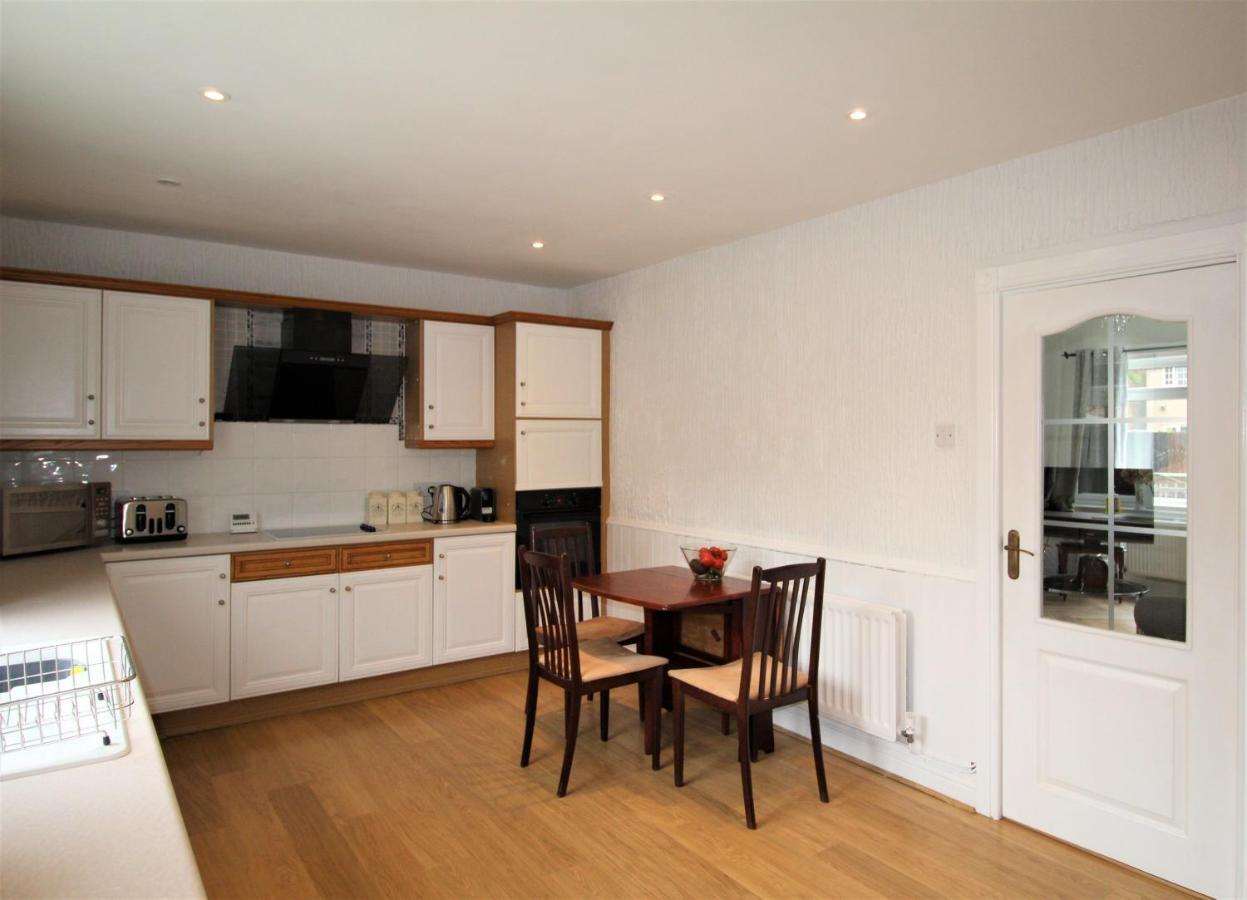 Whitley Bay - Sleeps 6 - Refurbished Throughout - Fast Wifi - Dogs Welcome Dış mekan fotoğraf